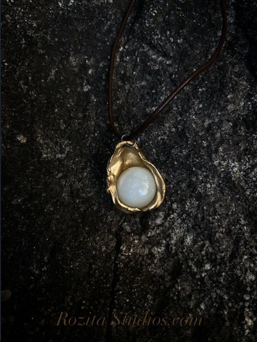 Ocean moon - Image 2